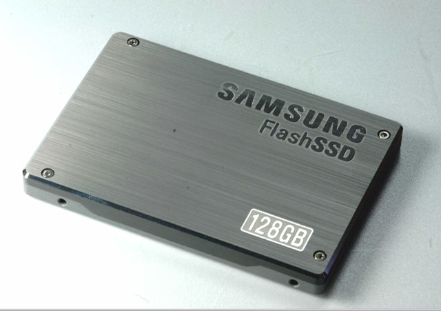 http://laptoping.com/wp-content/Samsung_128GB_SSD.jpg