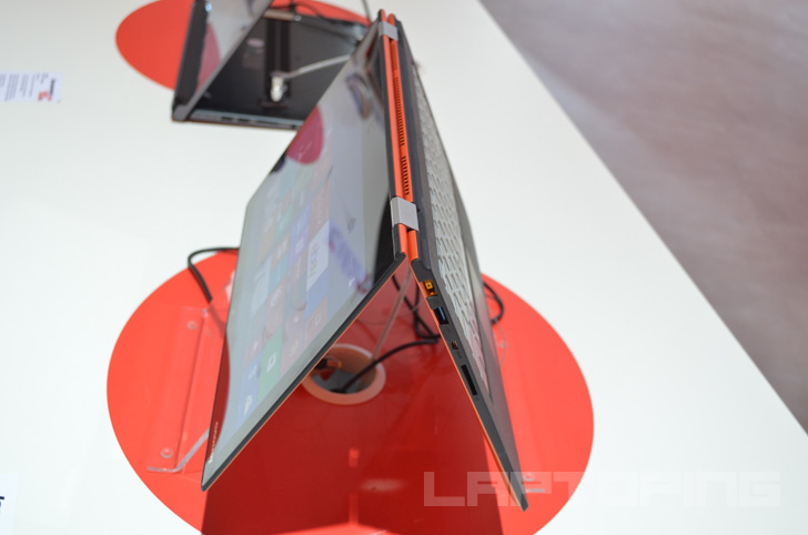 Lenovo IdeaPad Yoga 2 13 Tent
