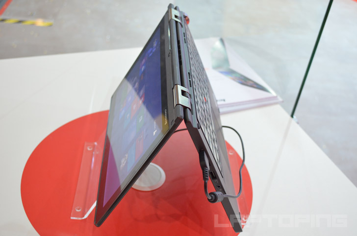 Lenovo ThinkPad Yoga Tent Mode